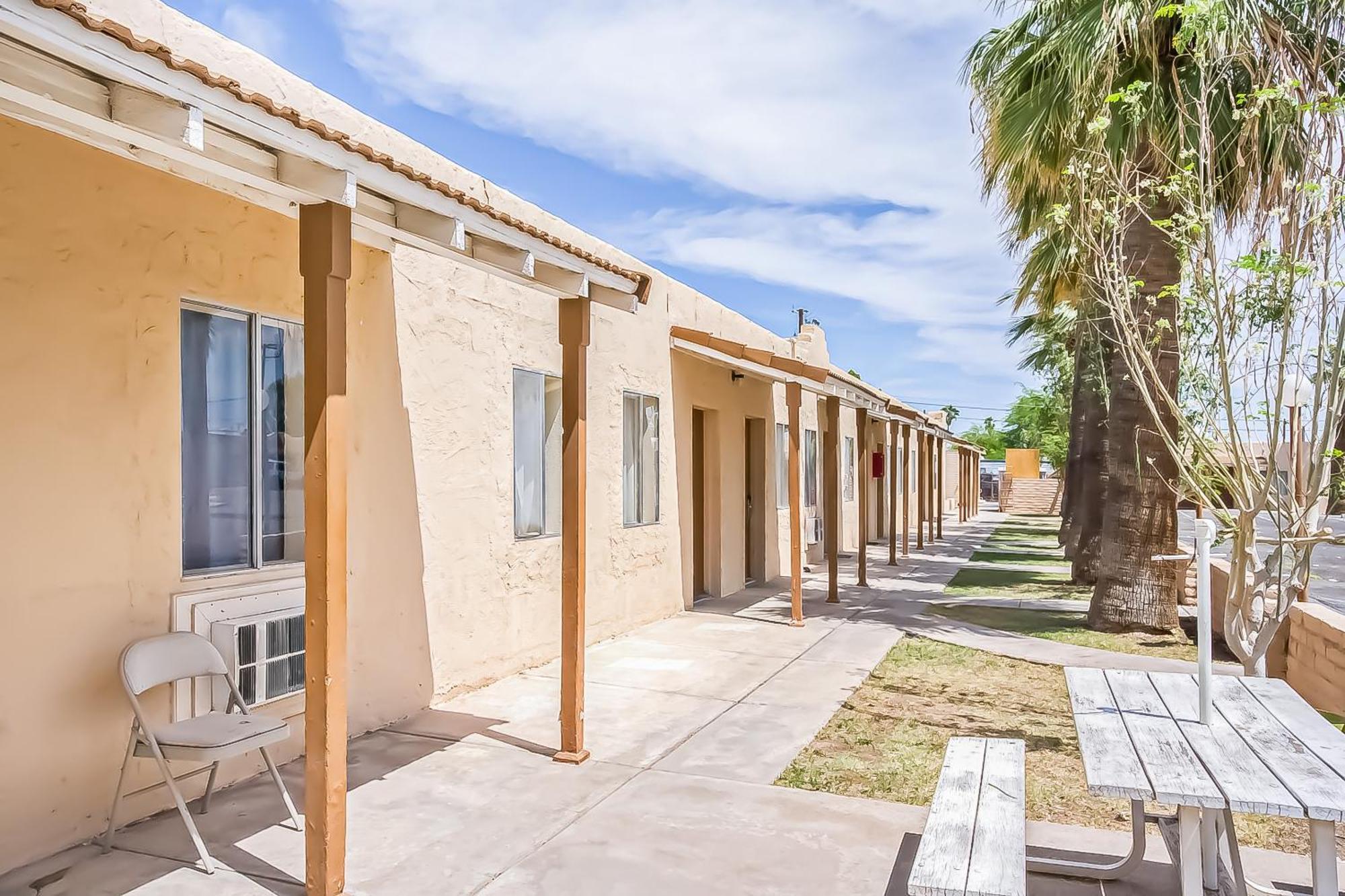 Oyo Az - I-8 Us-95 Hotel 3*